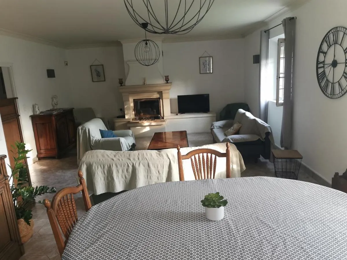 Holiday home Aux Portes Du Luberon Cheval-Blanc